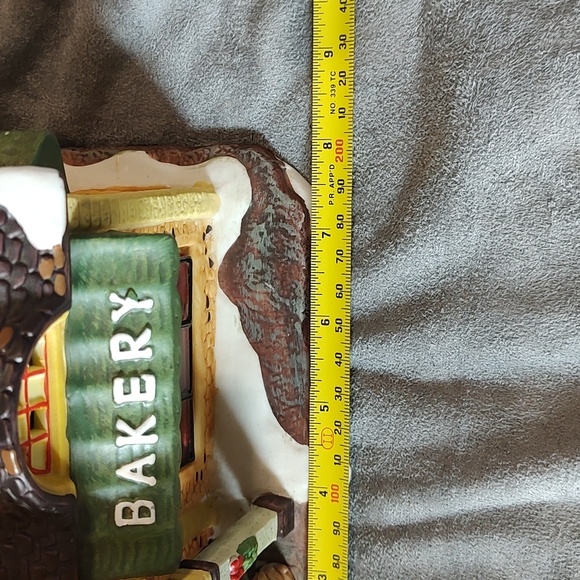 Hearthstone Porcelain Bakery - Picture 6 of 12